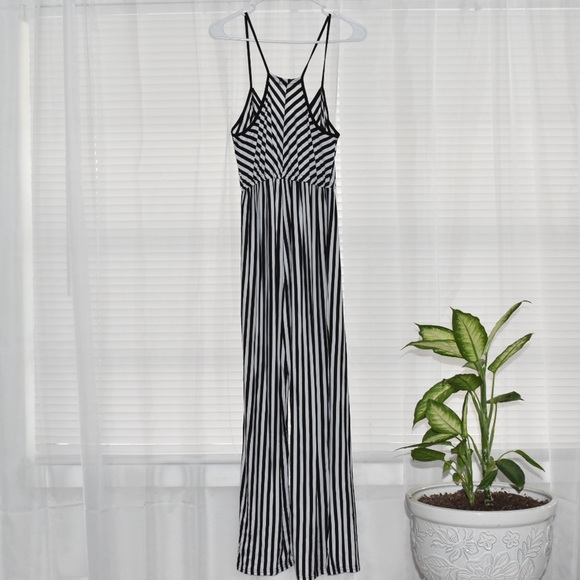 Strappy Jumpsuit with an Accentuates Waist - Picture 2 of 2